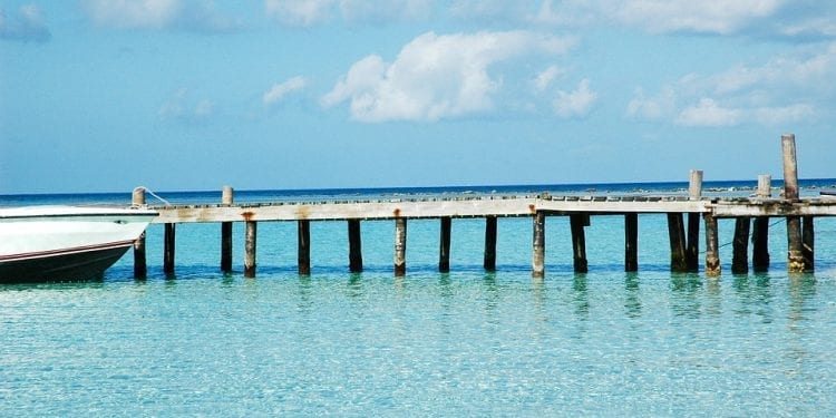 belize pontoon and boat