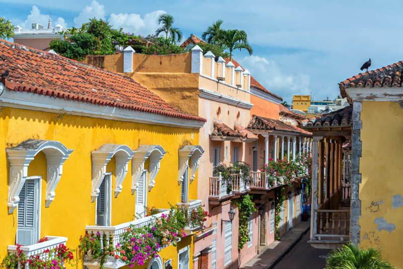 colonial street cartagena