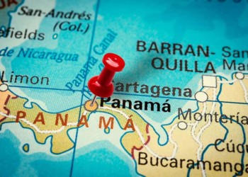 A map of Panama with a pin pointing to Panama City. los islotes. map of panama