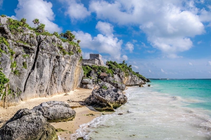 El Castillo and Caribbean beach, Mayan Ruins of Tulum, Mexico.