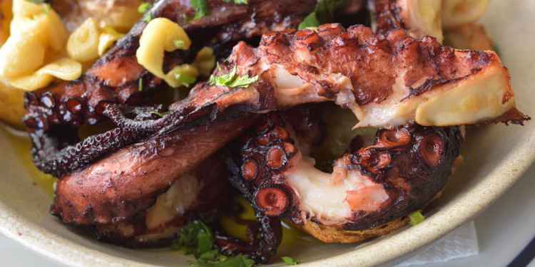 Grilled octopus with batatas a murro 