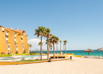 Hotels and pristine sandy beach in Puerto Peñasco, Mexico