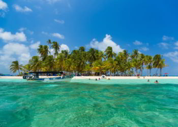 San Blas island beach