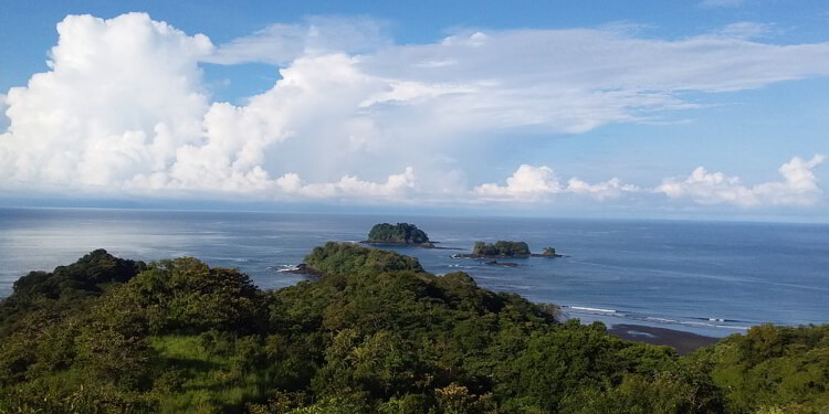 What Makes Los Islotes In Panama’s Pacific Coast Unique