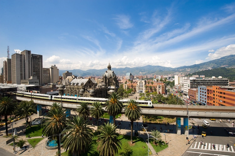 Is Life In Medellin, Colombia, For You? Should You Move Here?