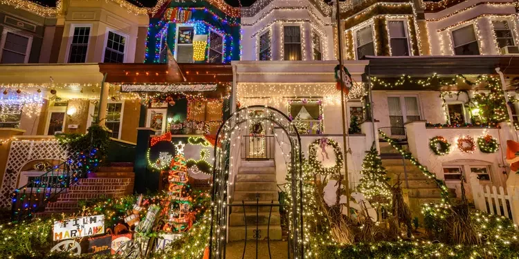 Holiday/ Christmas Lights on Building in Hampden, Baltimore Mary