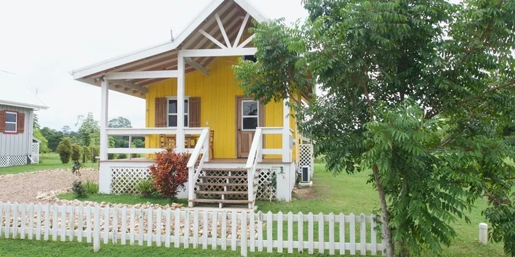 Cozzy cottage in Carmelita Gardens Belize