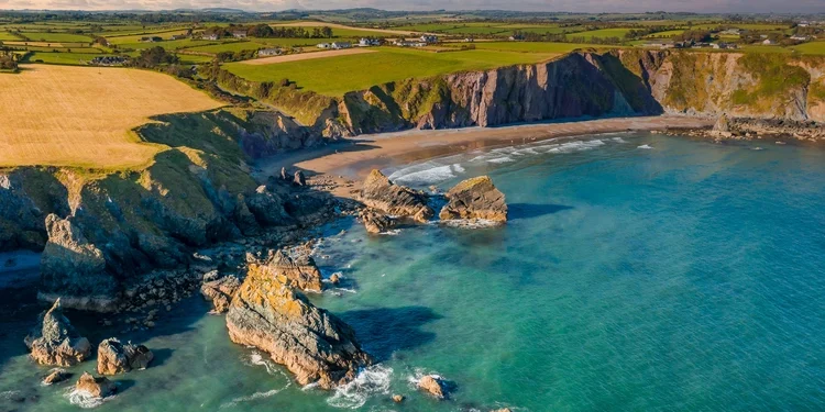 ballydowane-beach-waterford-coast-line-waves-ireland-aerial-amazing-scenery-view