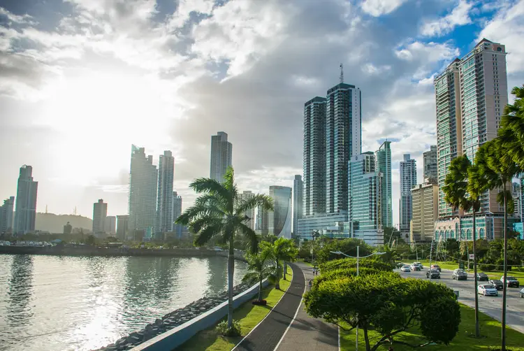 Panama skyline including a view of Balboa Avenue. climate in panama