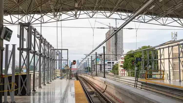 Panama's Metro also runs on the surface. Some parts run underground. infrastructure in Panama