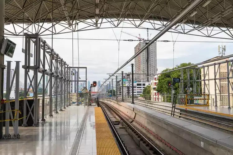 Panama's Metro also runs on the surface. Some parts run underground. infrastructure in Panama