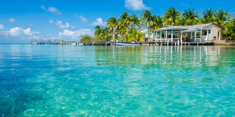 Belize Cayes - Small tropical island at Barrier Reef with paradise beach - known for diving, snorkeling and relaxing vacations - Caribbean Sea, Belize