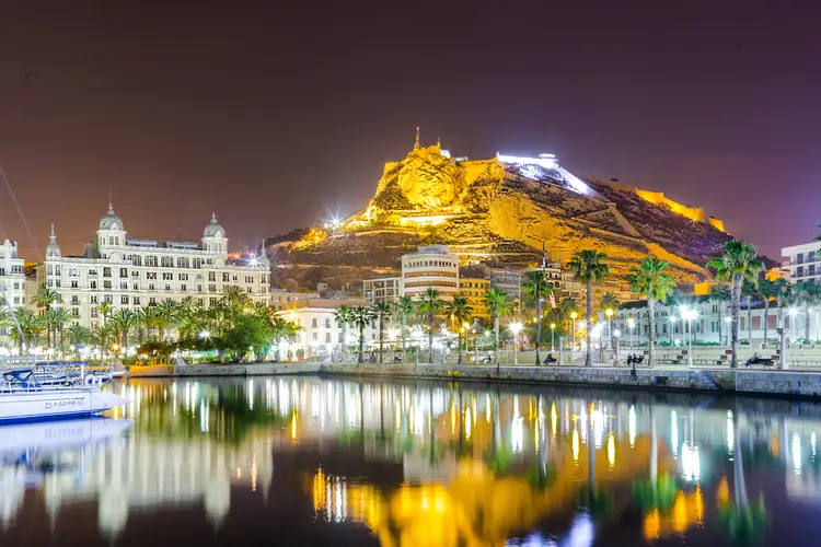 Hiszpania Costa Blanca Alicante marina. alicante spain