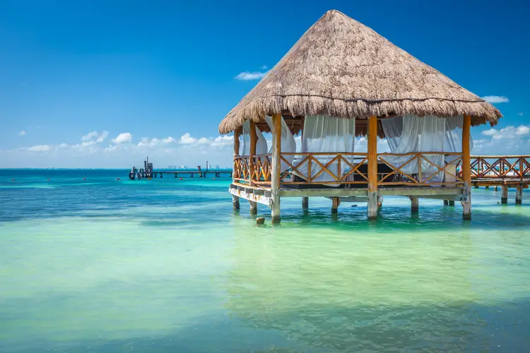 Relaxing Palapa in Caribbean sea. isla mujeres