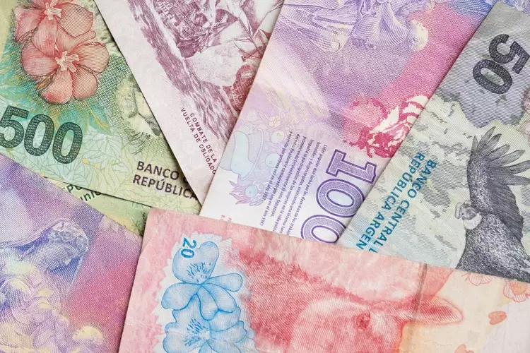 Close-up of Argentine banknotes. banking in argentina