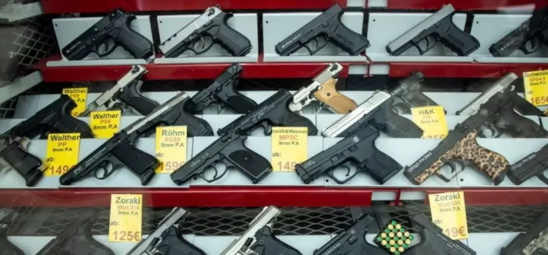 weapon-shop. Countries With The Easiest Gun Laws