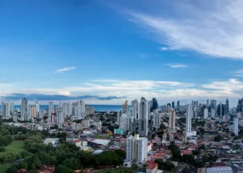 Panoramic view of san francisco and Parque Omar, Panama City, Panama