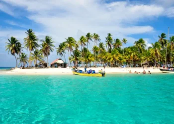 Caribbean tropical Island, San Blas Panama. Traveling in Latin America. Things Expats Wished