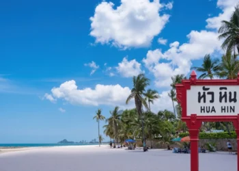 New nomal Hua Hin on beaches in Thailand after the coronavirus. Stock Photo | Adobe Stock