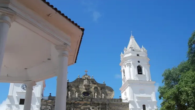 Blue skies in Casco Viejo, Panama. In the background is Panama's Metropolitan Cathedral. retire in panama