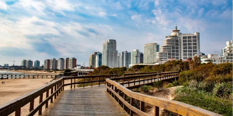 Punta del Este beachfront skyline and marina AdobeStock/Fotos GE