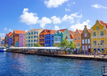 Specific coloured buildings in Curacao