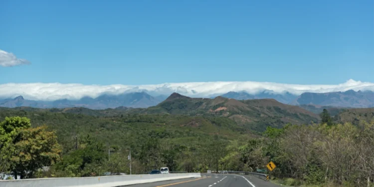 the pan american highway near Santiago panama