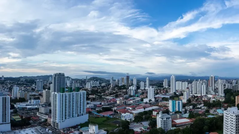 Panoramic view of Vía España, El Cangrejo