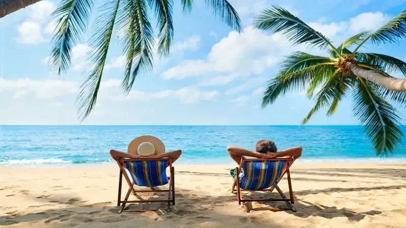 Couple relaxing at the beach. move to panama